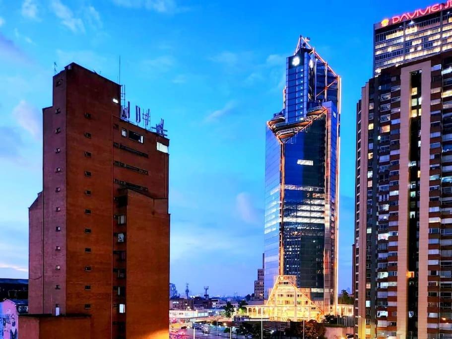 Apartment Executive Minutes From The Airport Bogotá