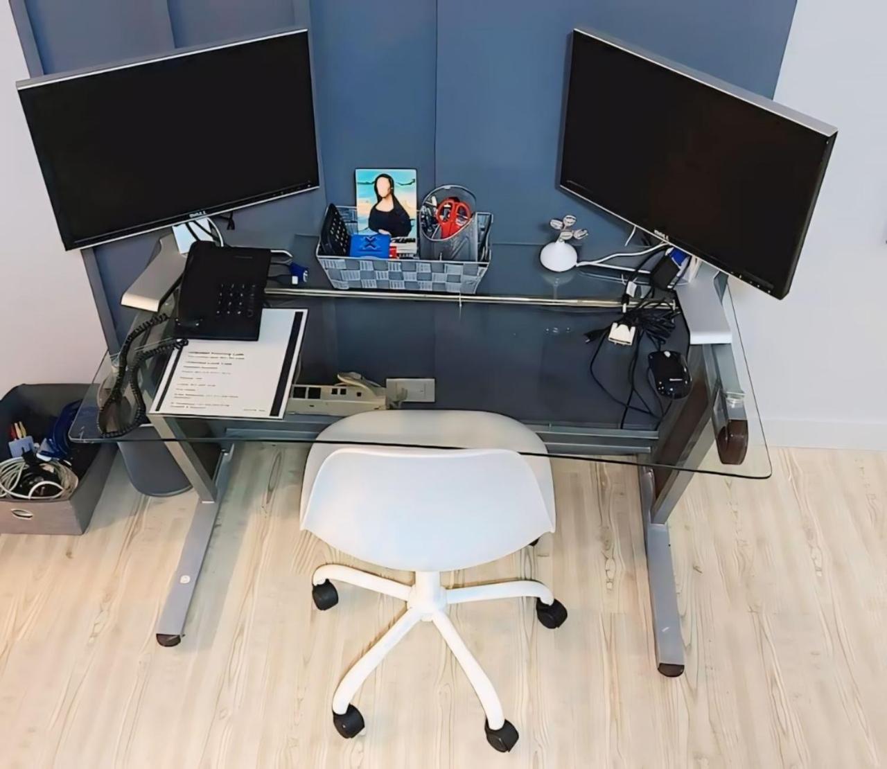 Apartment Executive Minutes From The Airport
